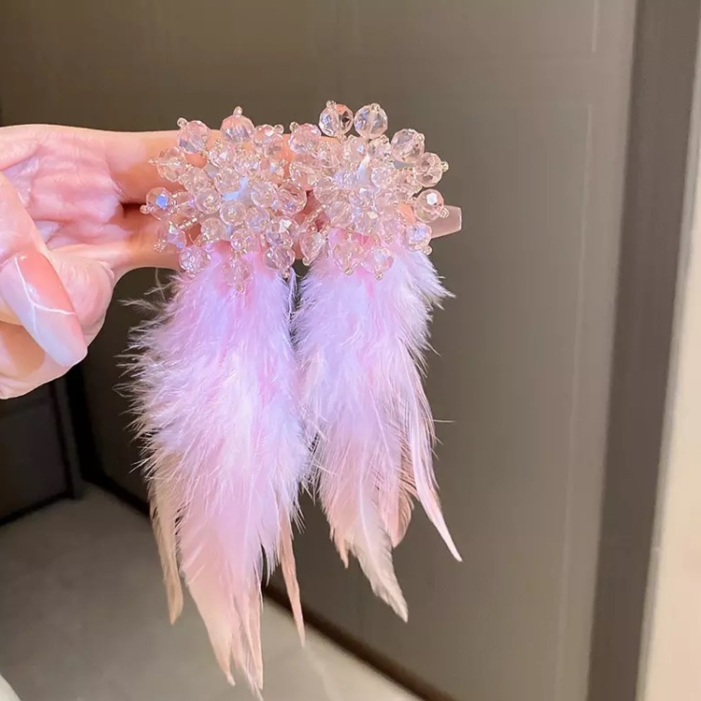 🌟 Gorgeous Pink Feather Crystals Long Earrings